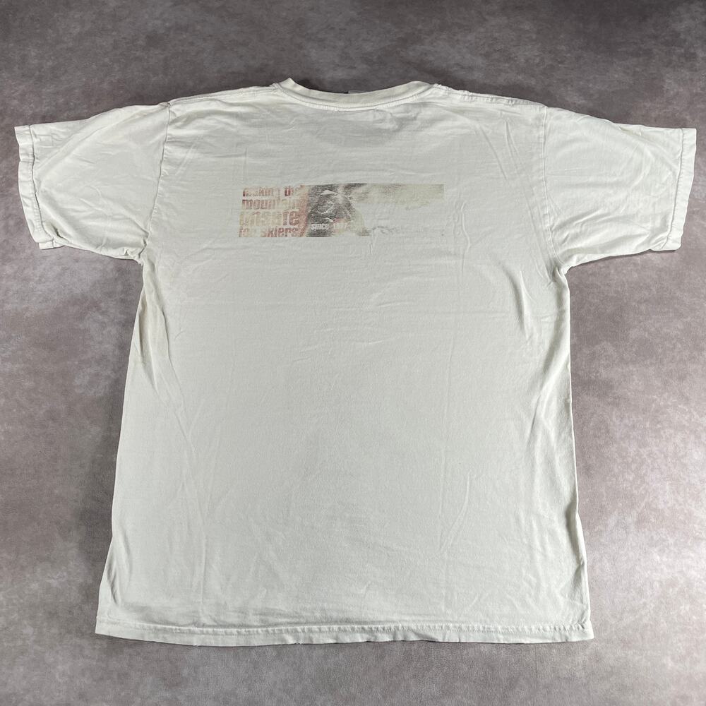 Vintage Squaw Valley T-Shirt Distressed Repair Mountains Unsafe for Skiers Large